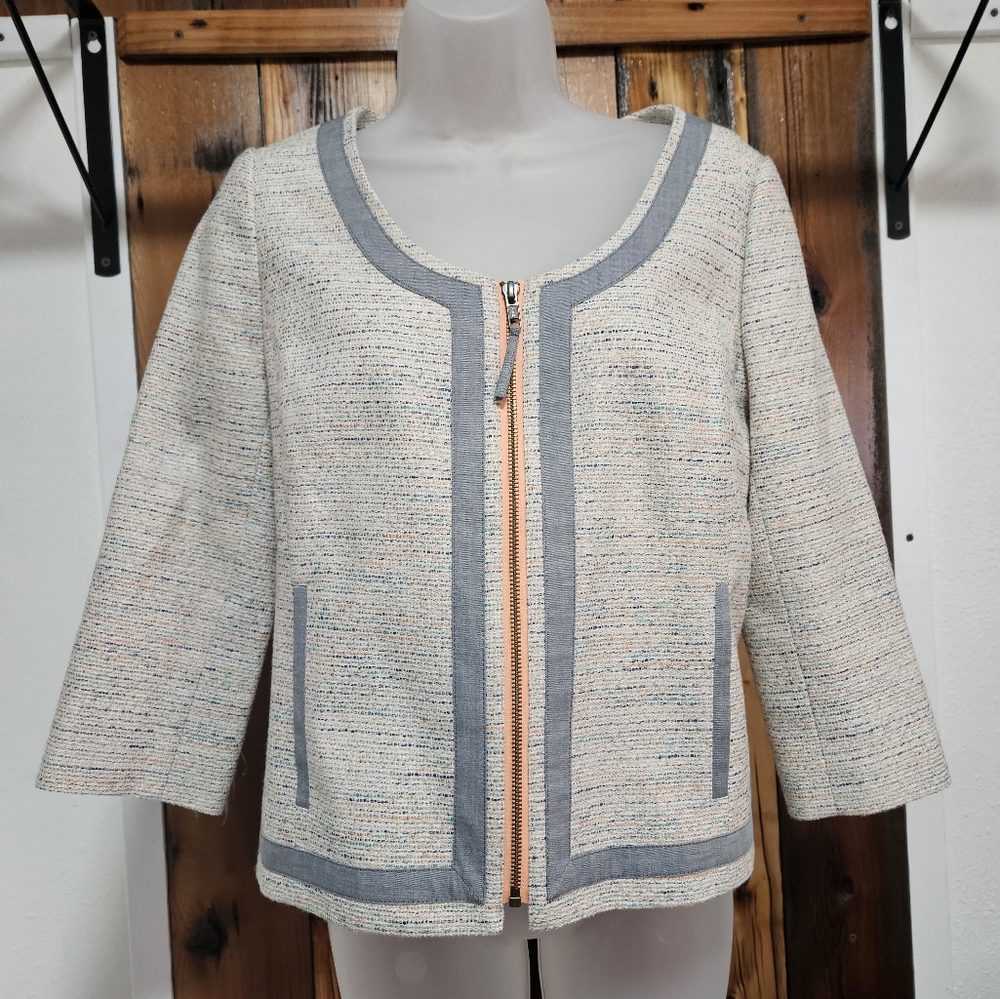Nordstrom Gray Blazer with Textured Fabric and Cropped Style